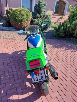 Kawasaki ZXR 750 H1 - 11