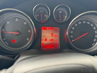 Opel Insignia - 11