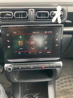 Prodám CITROEN C3 1.2 PureTech SHINE - 11