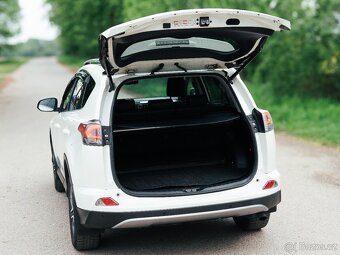 TOYOTA RAV4 4WD 2019 - 11