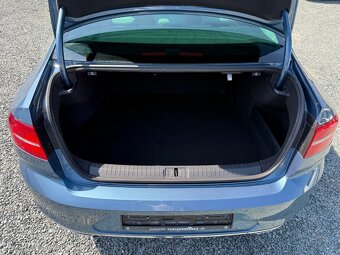 Volkswagen Passat  2.0 TDi DSG Exclusive - 11