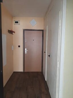 Pronájem bytu 1+kk 29 m s komorou a balkónem - 11