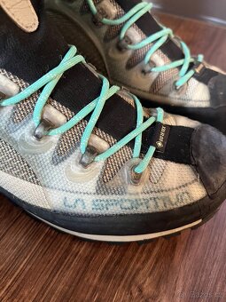 Dámské boty La Sportiva 38 1/2 - 11