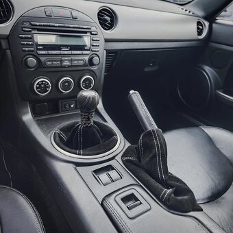 Mazda MX-5 NC 2011 2.0 PRHT - 11