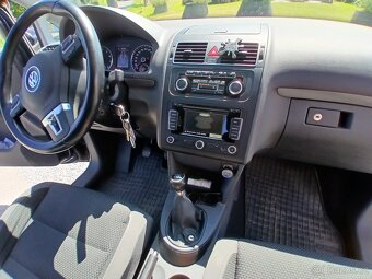 Prodám VW Touran 1.4 TSI 110 kw - 11