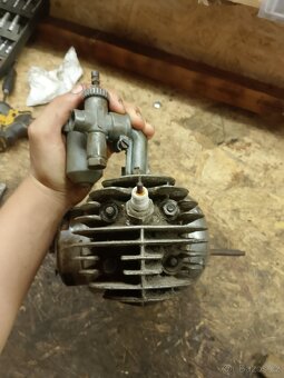 Motor Jawa 555 - 11