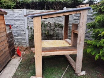 Zateplený kurník pro 8-10 slepic + oplocený výběh cca 25m2 - 11