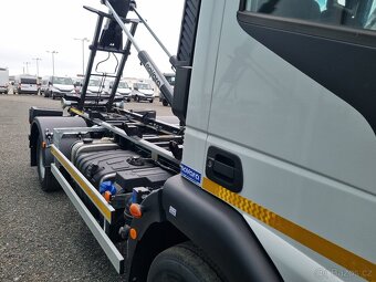 NOVÉ NEJETÉ IVECO EUROCARGO NOSIČ KONTEJNERU - 11