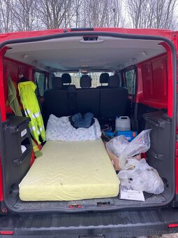 Renault Trafic L2H1 COMBIVAN - 11