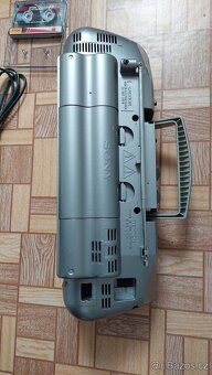 Rádio kazetak SONY - 11