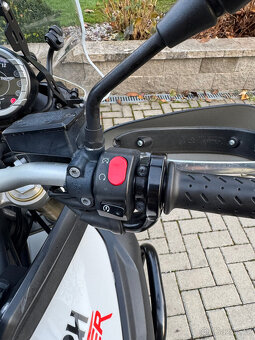 Triumph Tiger 800 2011 - 11