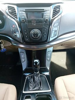 HYUNDAI i40 1.7 CRDI 2014 ČR AUTOMAT - 11