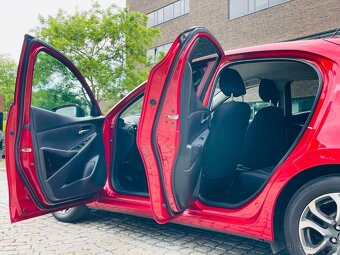 Mazda 2 85KW BENZÍN 1MAJITEL LED VÝHŘEV FACELIFT BEZ KOROZE - 11