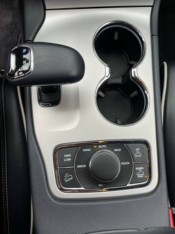 Jeep Grand Cheeroke 2016 - 11