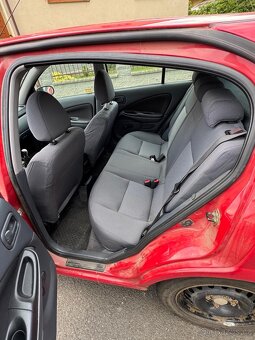 Nissan almera - 11