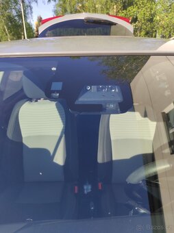 Toyota Yaris 1.5 / 82kW - 2016 - 56 000 najeto - 11