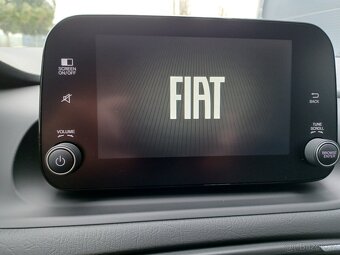 FIAT Tipo SW Cross 1.6 MULTIJET 130k 96 kW - 11