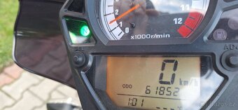 Suzuki SV650 K3 - 11
