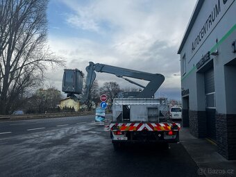 Volvo FL240 plošina - 11