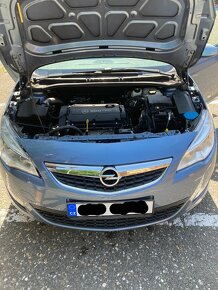 Opel Astra 1.6j - 11
