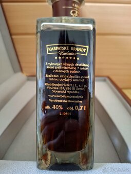 Karpatské Brandy Exclusive 40% 0,7l Nové dřevěný box - 11