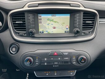 Kia Sorento III 2.2CRDi 4WD EXCLUSIVE Rebel - 11