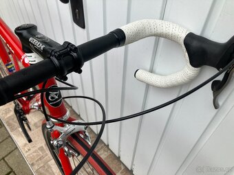 LEVNÉ SILNIČNÍ KOLO MERIDA - 11