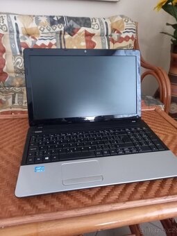 Acer TravelMate P253 - 11