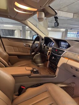 Mercedes-Benz E-Class W212 E350 4Matic - 11