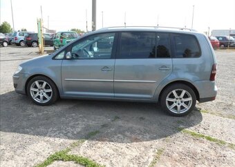 Volkswagen Touran 2,0 TDI 103 kW DIGIKL.Historie nafta - 11