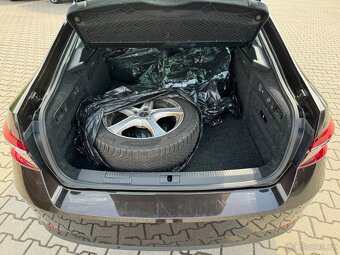 Škoda Superb iV L&K TSI 160kw/pano/DCC/matrix/360°kam/tažné - 11