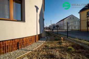 Rodinný dům 2× 4+1 Karviná - 11