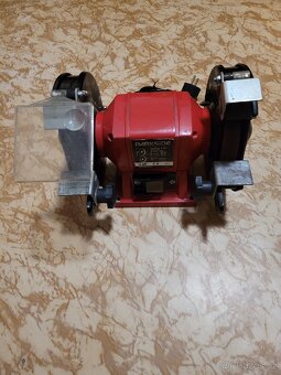 Stolní bruska rychlost = sleva - 11