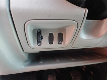 Renault Trafic,2,0 DCi 9 Míst - 11