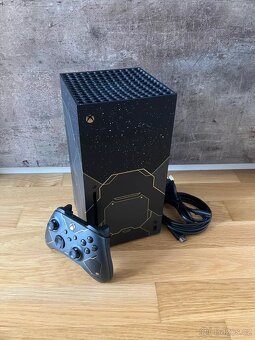 Prodám Xbox Series X Halo Infinite - 11