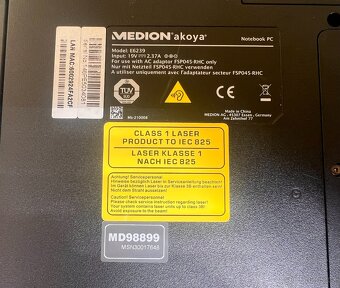 Medion Akoya / Celeron N2830 / 4GB RAM / 120GB SSD / 15.6" - 11