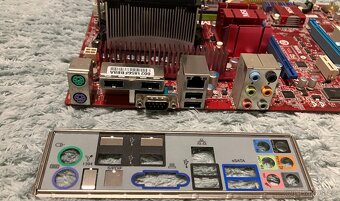 AMD X4 9550 4x2,2 Ghz, 8 GB ram, MSI MS-7388 V1, K9A2 - 11