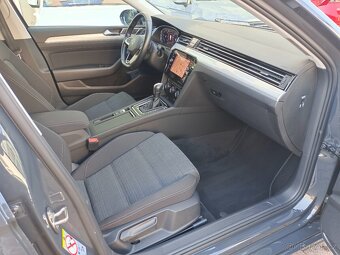 VW Passat B8 Variant 2.0TDI 90kW DSG 116tkm Virtu Full LED - 11