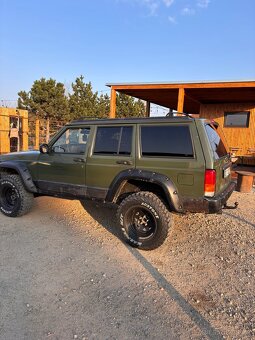 Jeep xj cherokee - 11