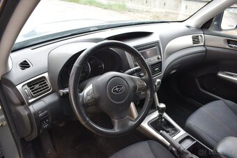 Subaru Forester 2.0D 4X4 AWD/TAŽNÉ/ČR/1MAJITEL - 11