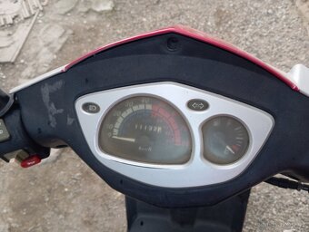Yuki New Speedy 50ccm + kufr - 11