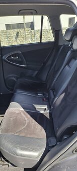 Toyota Rav4 2.2 D-D4 r.v.2011 - 11