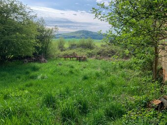 Prodej hospodářské usedlosti se 2 rodinnými domy - 11