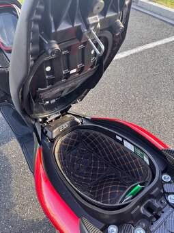 Yamaha Nmax 125 jako nový - 11