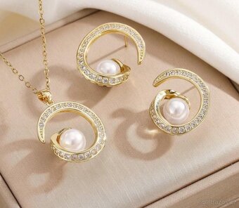 Dámské elegantní soupravy - 11