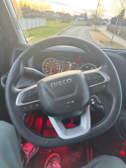 IVECO DAILY 3,0 - 2021 - 11