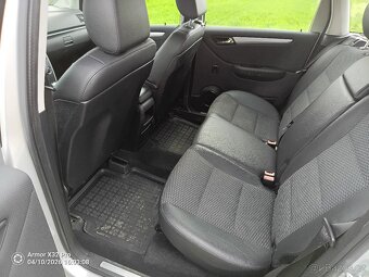 Mercedes Benz B - 11