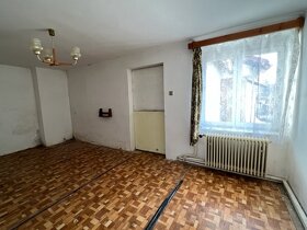 Rodinný dům 3+1 + 2garáž na pozemku 803 m2, Nové Strašecí - 11