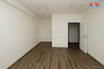Pronájem kancelářského prostoru, 30 m2, Opava, ul. Těšínská - 11