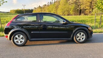 Prodám VOLVO C30 1.596 ccm benzin - 11